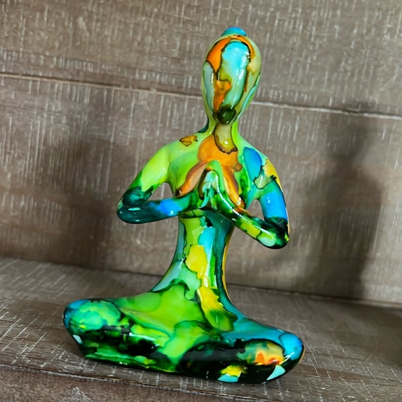 HANDCRAFTED Ceramic Painted Yoga Pose Figurines (Set of 2) - Picture 5 of 14